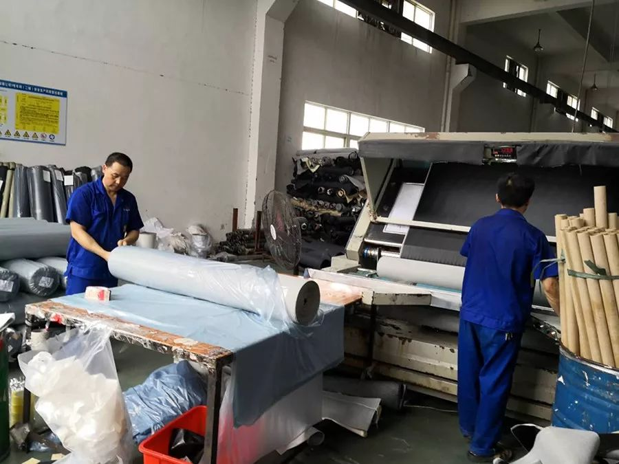 皮革車間廢氣異味用什么設(shè)備處理？
